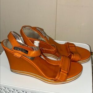 Y2K VINTAGE BCBG Orange Wedge Sandals 8